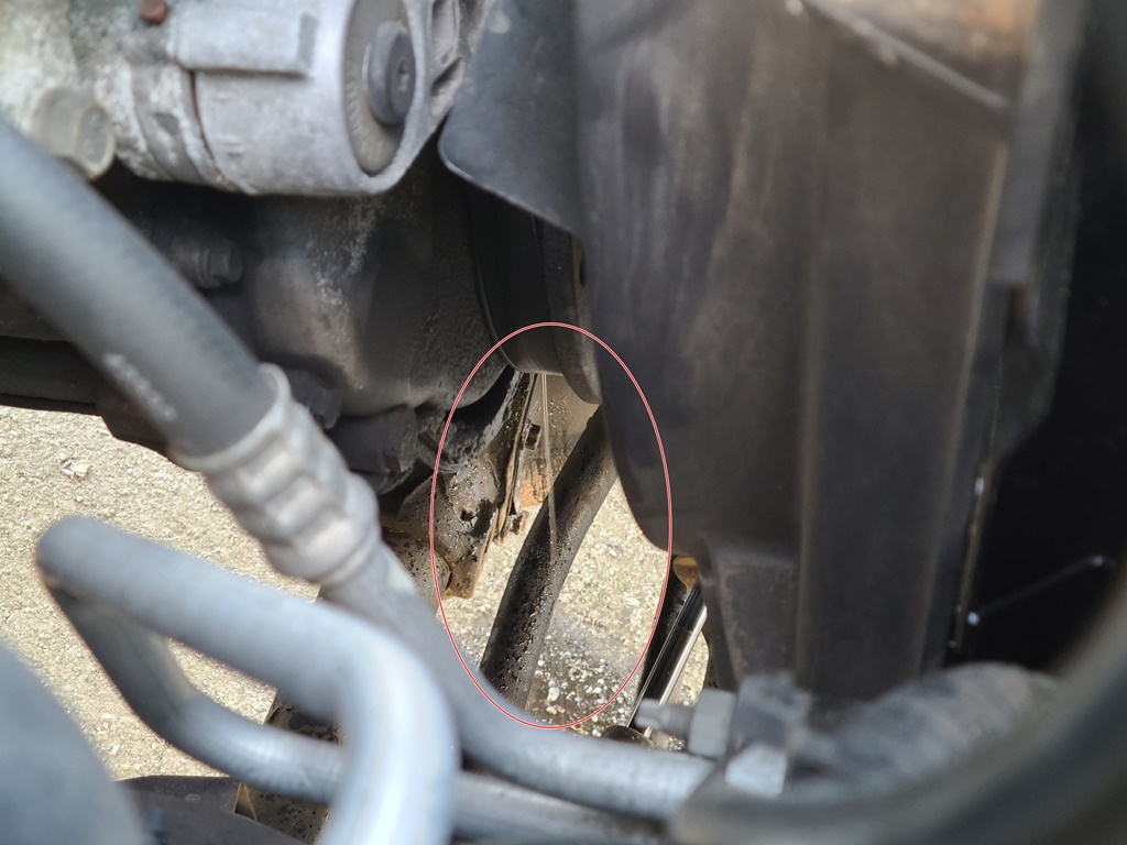Coolant leaking fast...is this from the water pump? | Jeep Wrangler Forum
